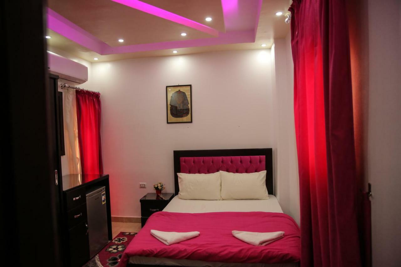 Queen Pyramids View Inn Kafret el-Gabal 外观 照片